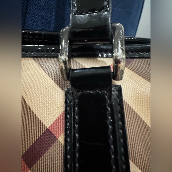 Burberry Nova Check Nickie Tote Bag - Picture 11 of 14